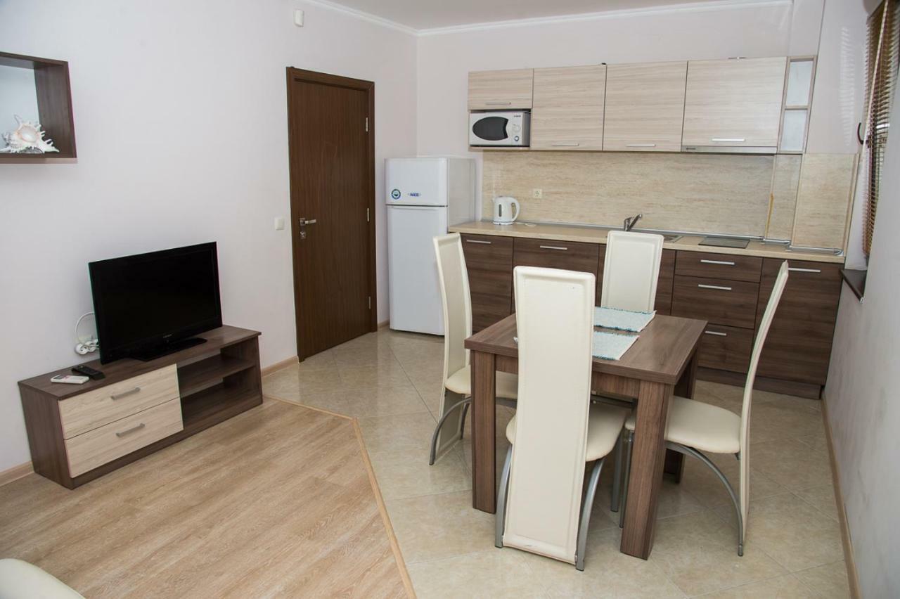 Apart Lev Ravda Exterior photo