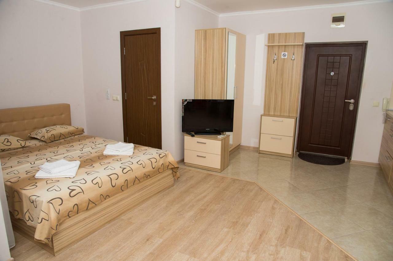 Apart Lev Ravda Exterior photo