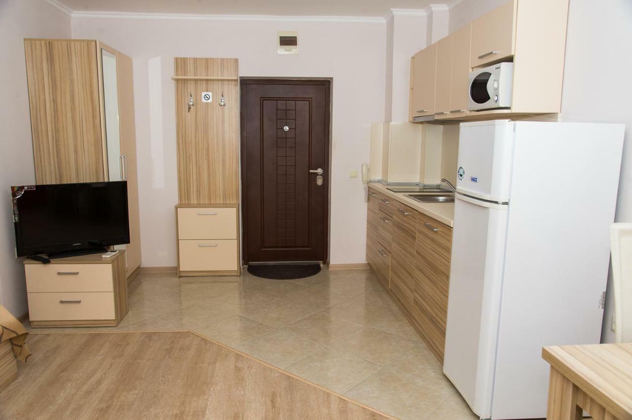Apart Lev Ravda Exterior photo